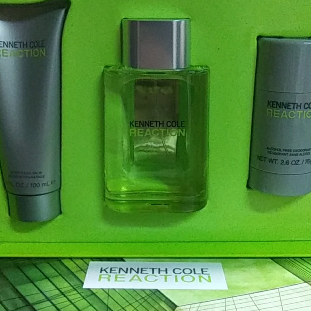 Kenneth Cole reaction fragrance set